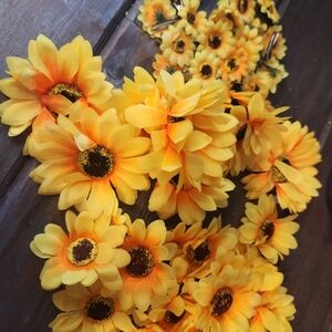 Sunflower Floral On Clasp 60-70 Small Medium & Large Sunflowers